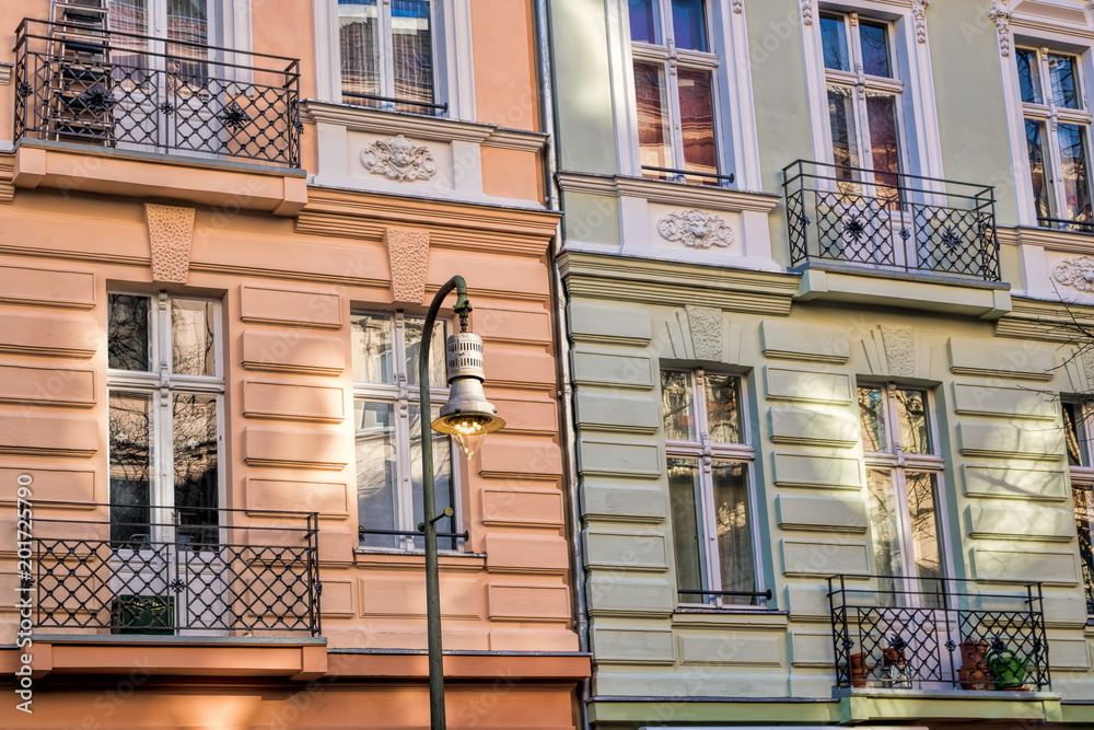 Naklejka premium Berlin, Sanierte Altbauten