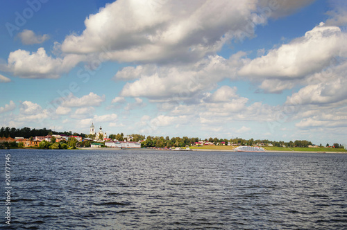 city on the bank of the Volga River © Nadia