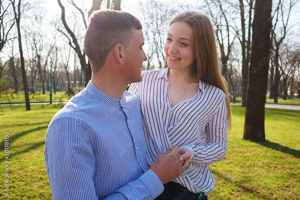 Fototapeta premium Young woman listen and cheer up her boyfriend