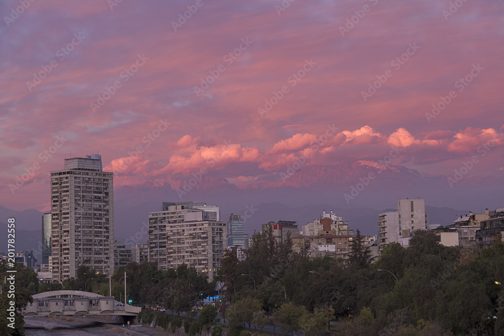 Fototapeta premium Santiago at Sunset, Chile