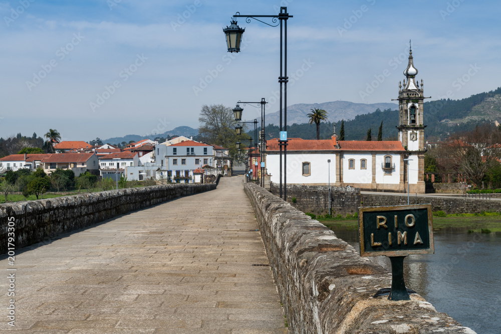 Bridge crossing the Rio Lima