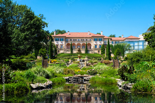 Mansion   Garden