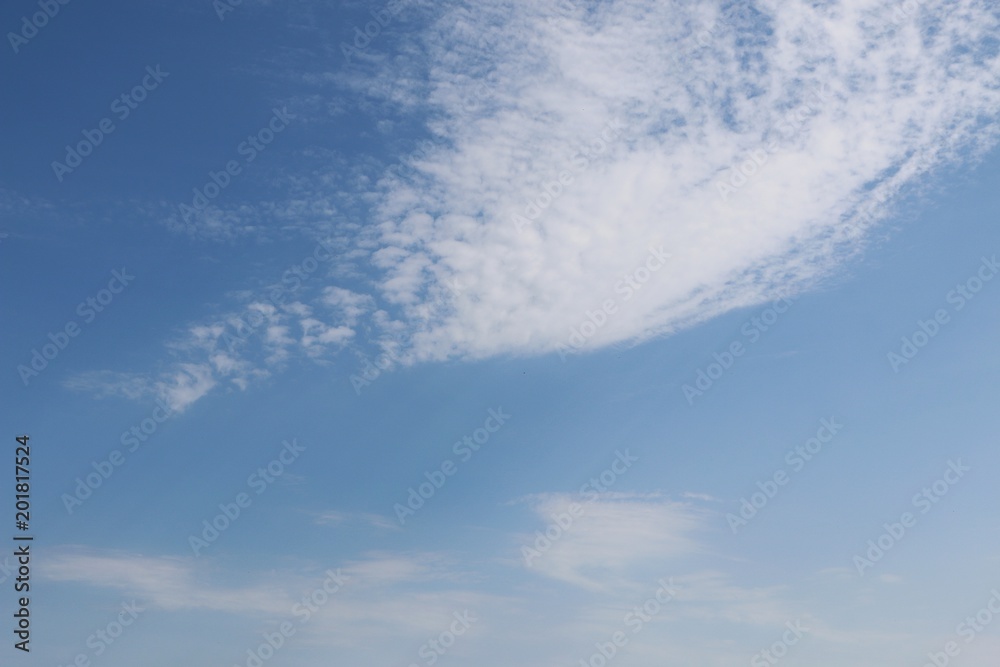 Fototapeta premium beautiful cloud at the blue sky