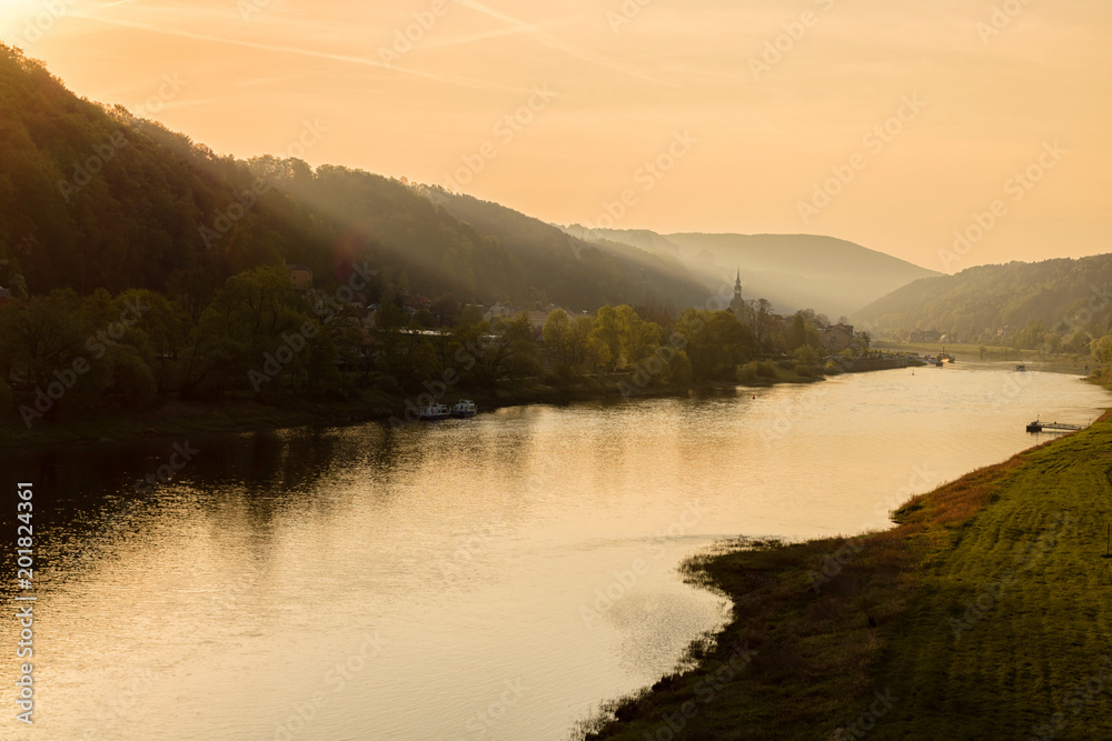 Bad Schandau at golden hour / Bad Schandau zur goldenen Stunde Bad Schandau at golden hour / Bad Schandau zur goldenen Stunde