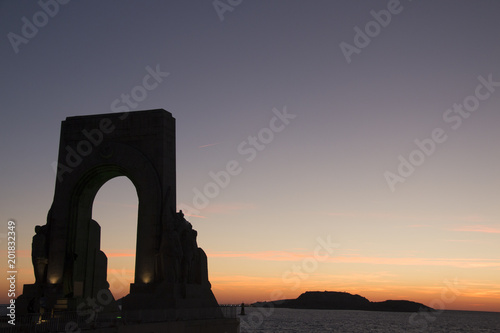 arch in marseilles at sunset © dreamansions