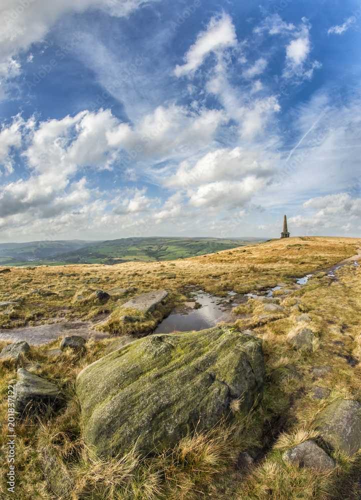 Fototapeta premium stoodley pike mounument calderdale