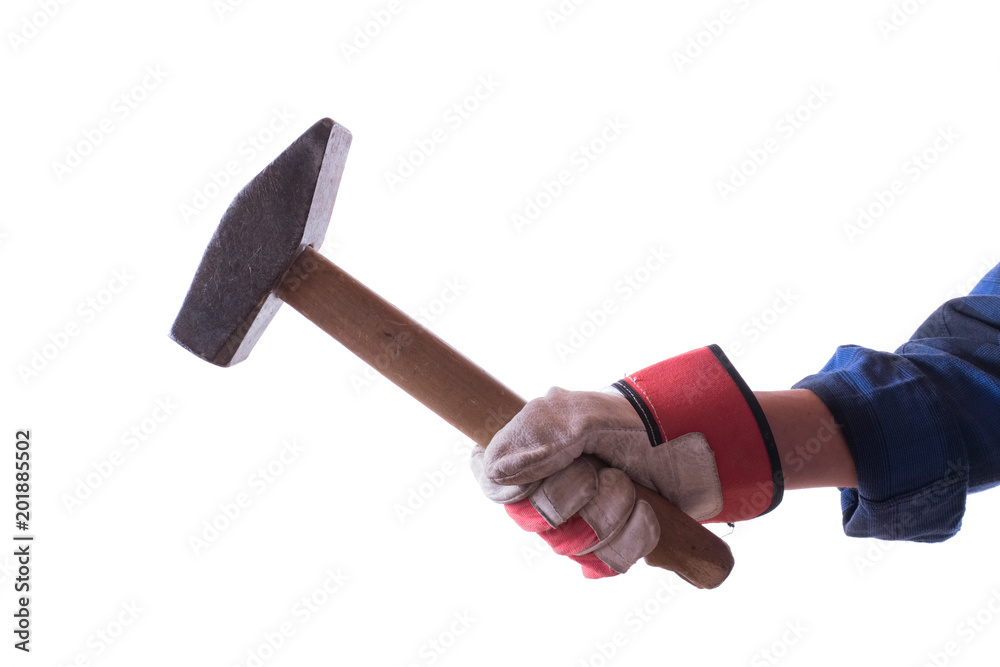 Ein Hammer in der Hand eines Handwerkers über weißem Hintergrund Ein Hammer in der Hand eines Handwerkers über weißem Hintergrund