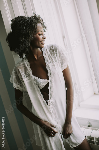 Pretty young african americ...