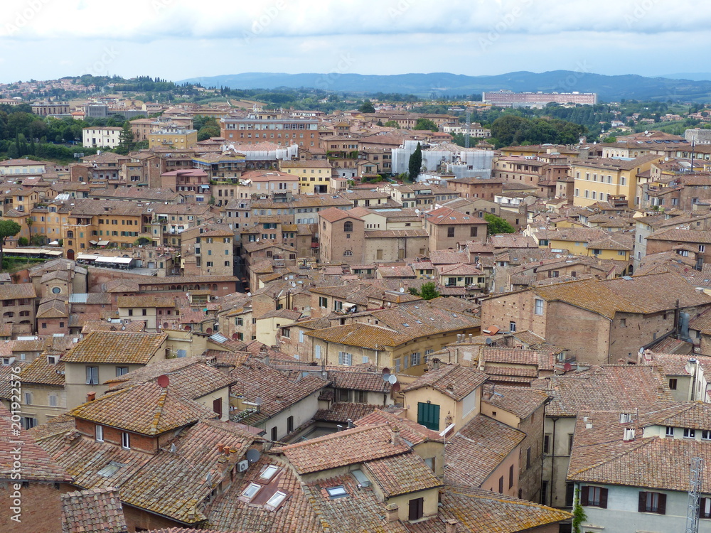Über den Dächern Sienas
