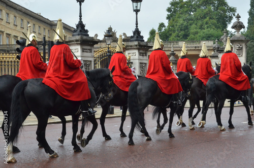 SOLDADOS A CABALLO