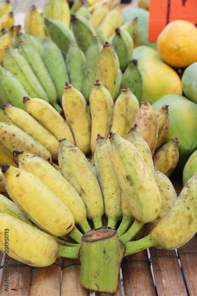 Ripe banana is delicious in the market Ripe banana is delicious in the market