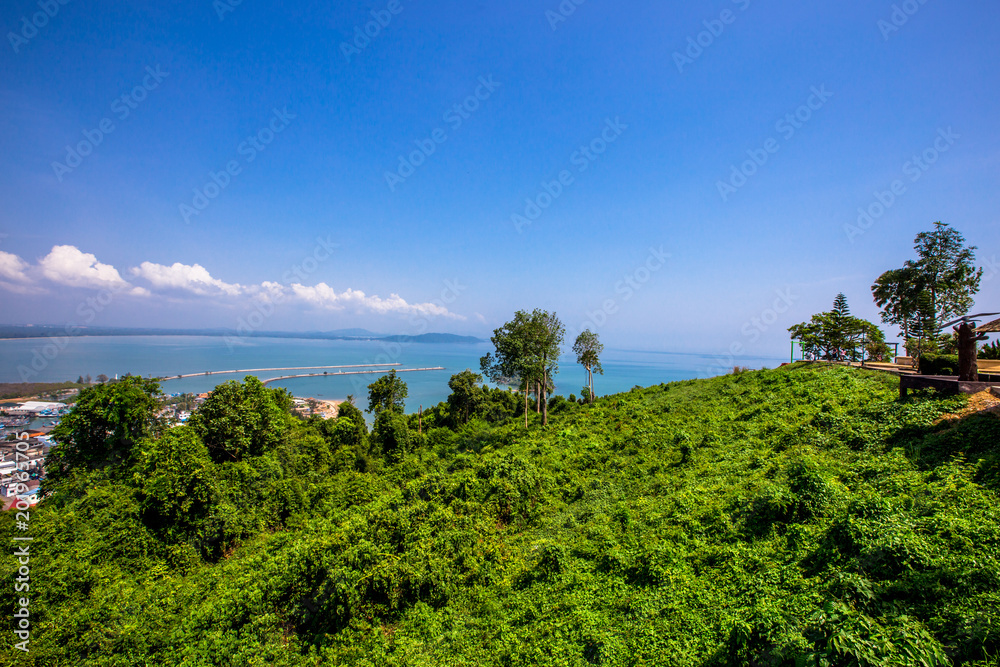 Viewpoint (Khao Mat zee ), Chumphon Province, admire the fishing village and the blue sea.