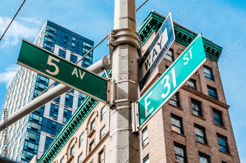 Obraz na płótnie 5th Avenue (Ave) Sign, New York NYC w salonie