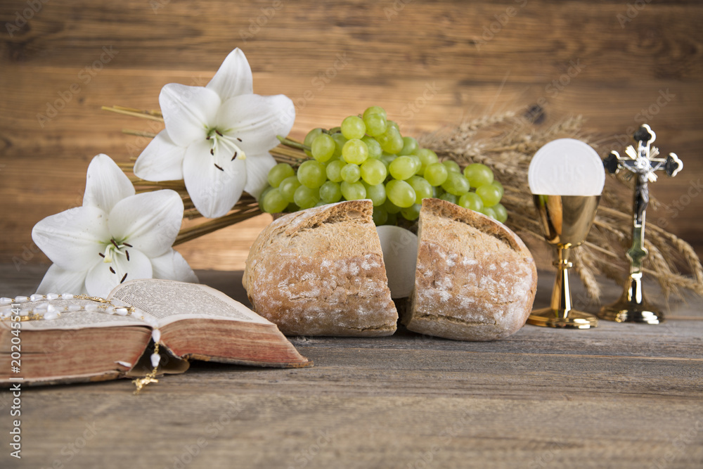 Eucharist symbol of bread and wine, chalice and host, First communion ...