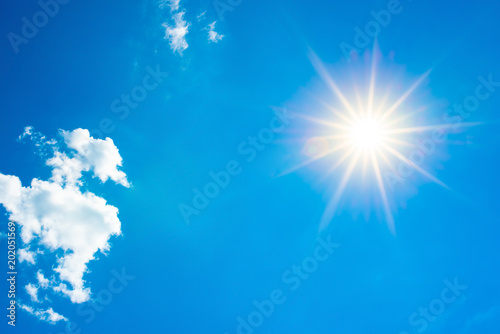 Summer background, wonderful blue sky with bright sun © Günter Albers