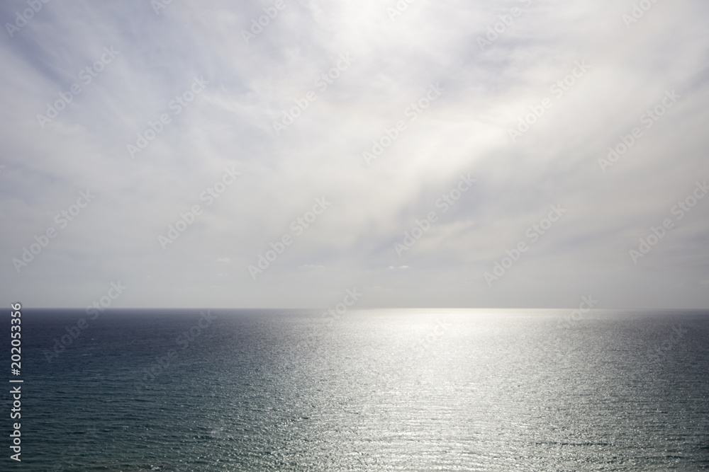 Fototapeta premium Blue sea horizon