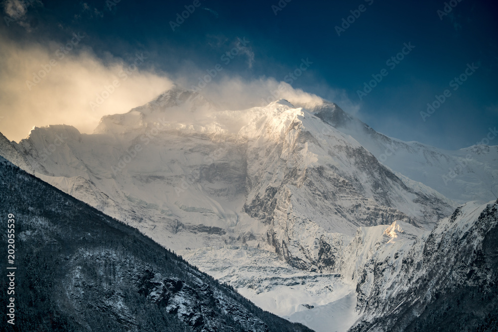 wind blowing snow Annapurna circuit nepal wind blowing snow Annapurna circuit nepal