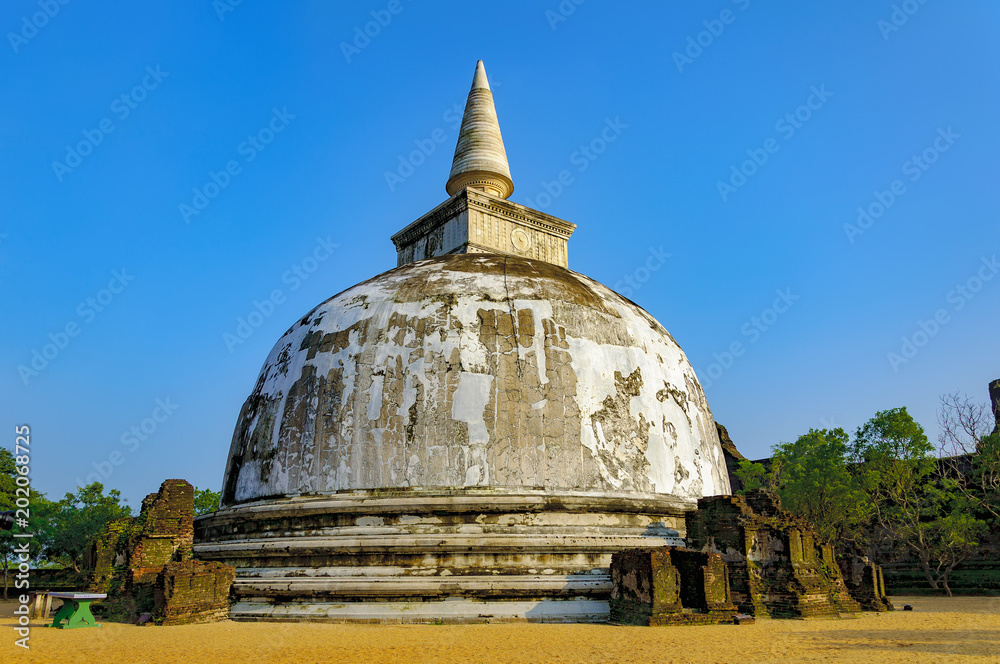 Ancient stupa Kiri Vehera in Polonnaruwa, Ceylon, Sri Lanka