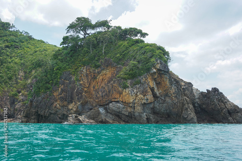 Felsen im Khao Sok Nationalpark