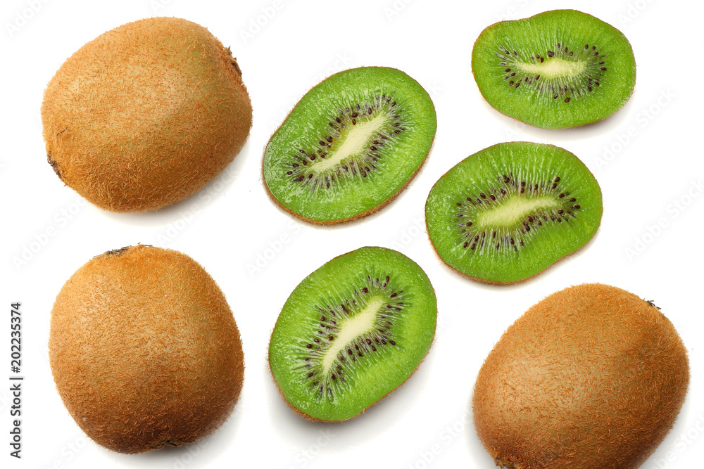 Fototapeta premium Slices kiwi fruit isolated on white background top view