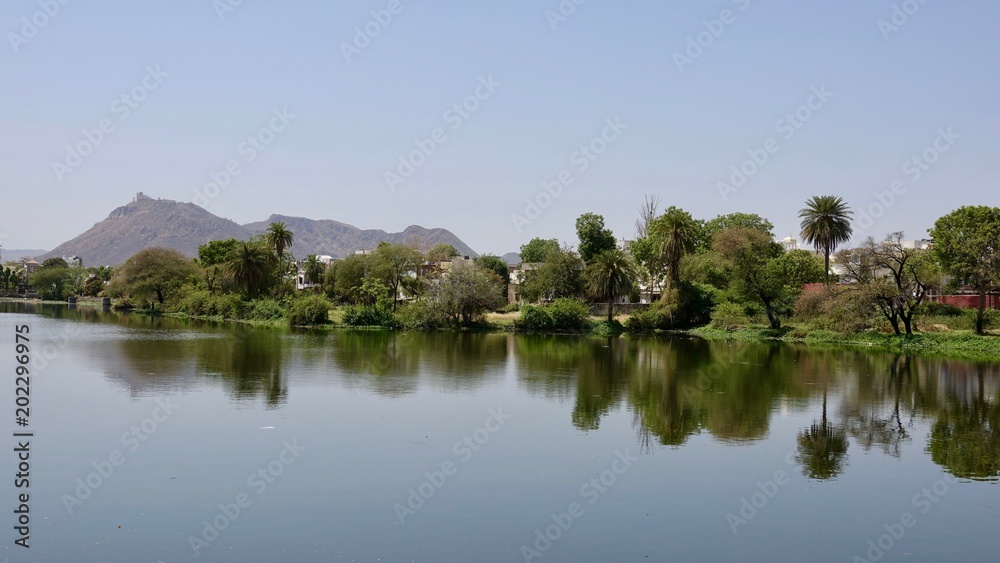 Landwirtschaft und Landschaft in Rajasthan, Indien Landwirtschaft und Landschaft in Rajasthan, Indien