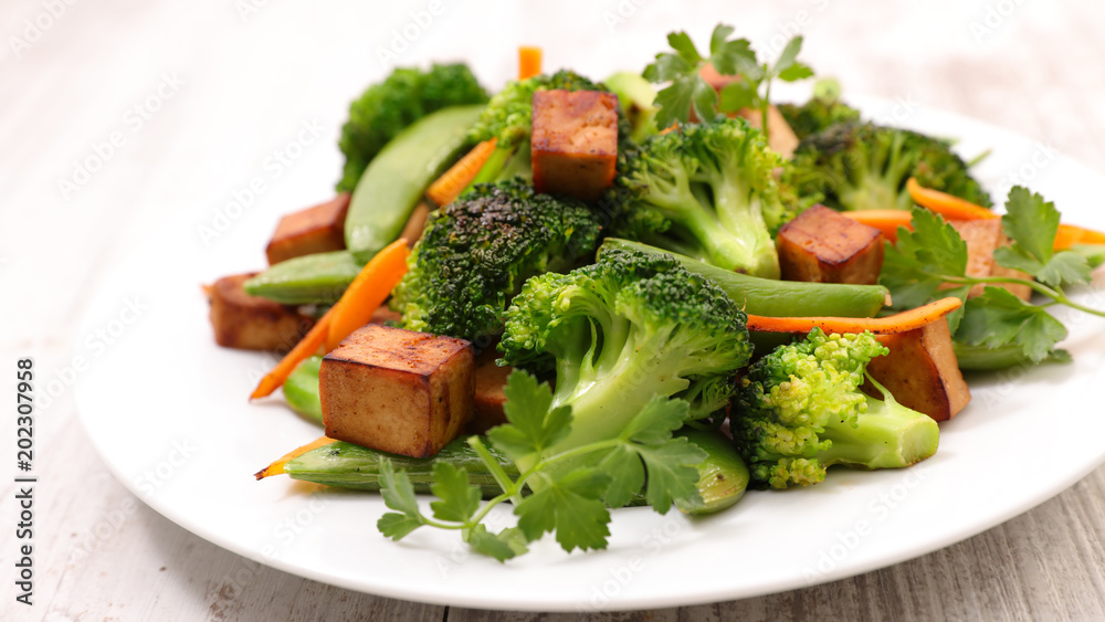 broccoli with fried tofu broccoli with fried tofu
