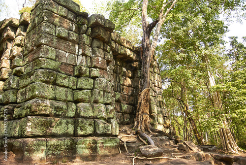Prasat Linga Temple Angkor Era