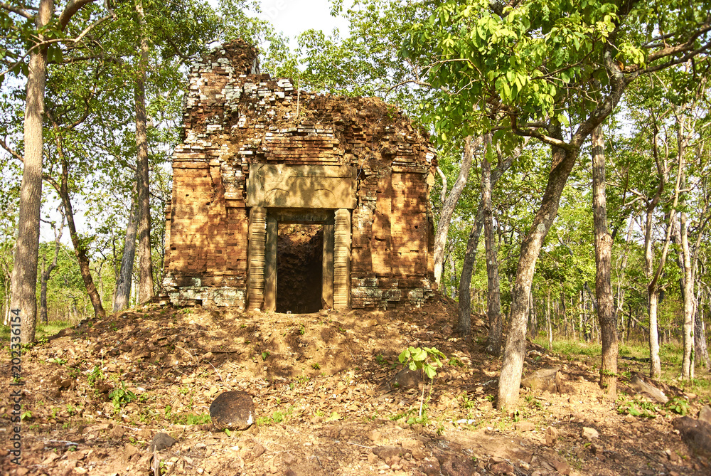 Fototapeta premium Prasat Ba Temple Angkor Era