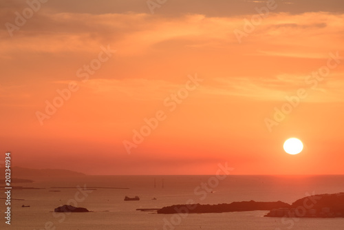 Fototapeta Naklejka Na Ścianę i Meble -  響灘の夕陽
