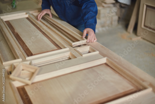 wood carpenter workman photo