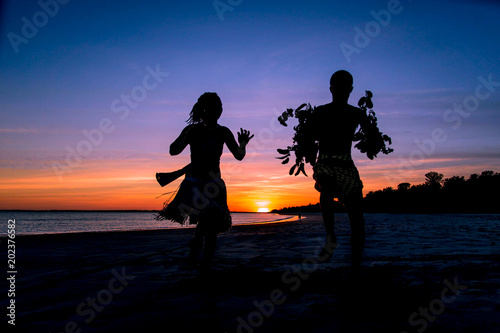 SILHOUETTE 4