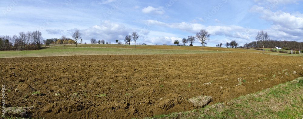 Φωτογραφία fresh ploughed field