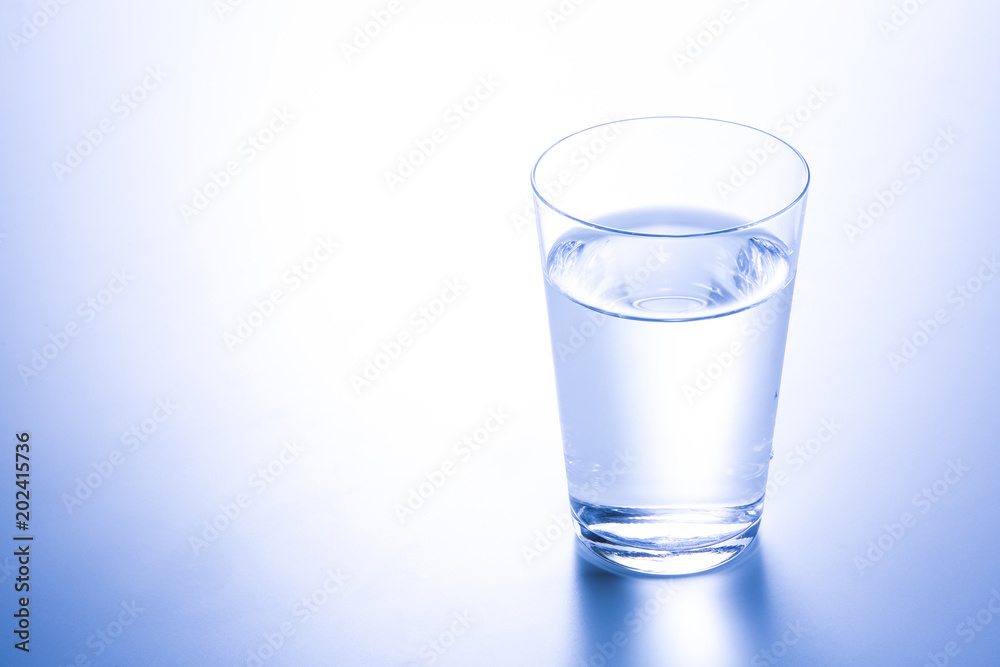 一杯の水 一杯の水