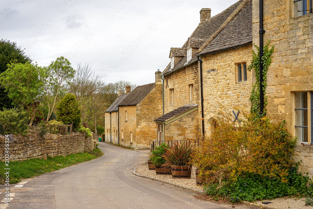 Cotswold Stone Cottage in Guiting Power, England