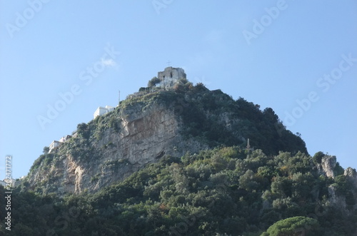 イタリア 建物と山