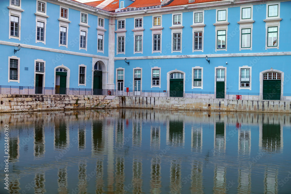 a building on the embankment in lisbon