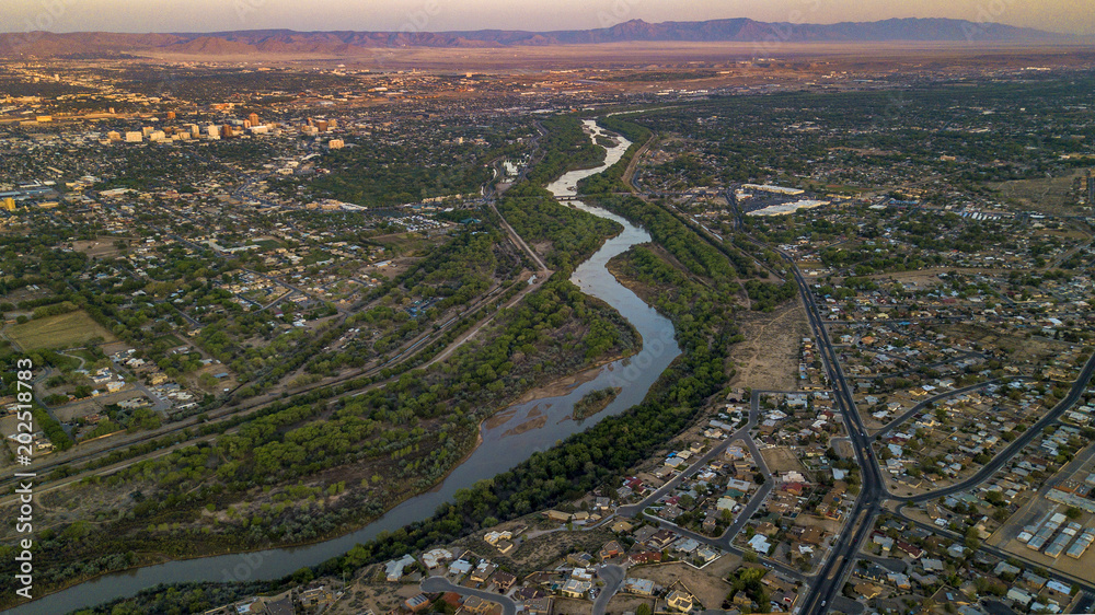 Φωτογραφία Rio Grande River in Albuquerque, New Mexico