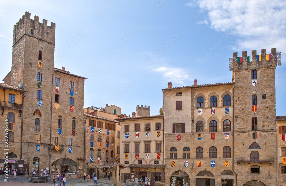 Φωτογραφία The architecture and the art of the city of Arezzo