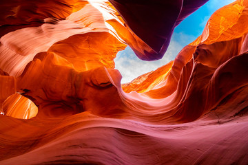 Fototapete Orange Lower Antelope Canyon in Arizona  © vichie81