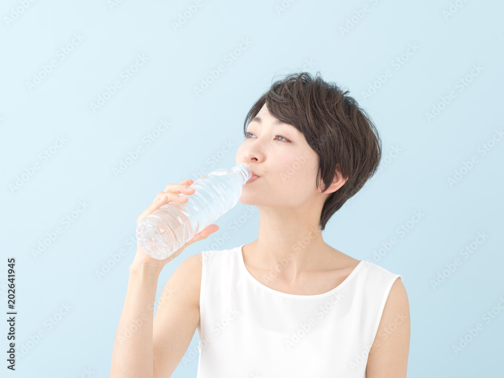 水・女性 水・女性