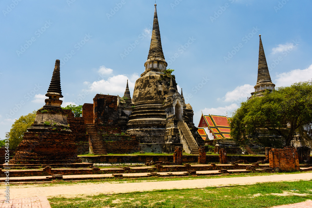 The oldest and most beautiful pagoda in Ayutthaya.