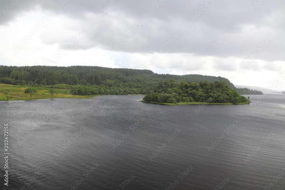 Blick von Schloss Kilchurn am Loch Awe in die Higlands von Schottland
