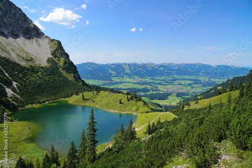 Bergsee in den Alpen, Bayern © Andreas P