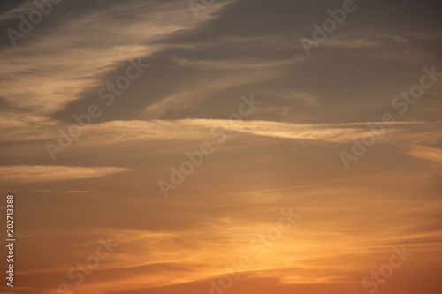 coucher de soleil sur la manche, depuis port en bessin en normandie