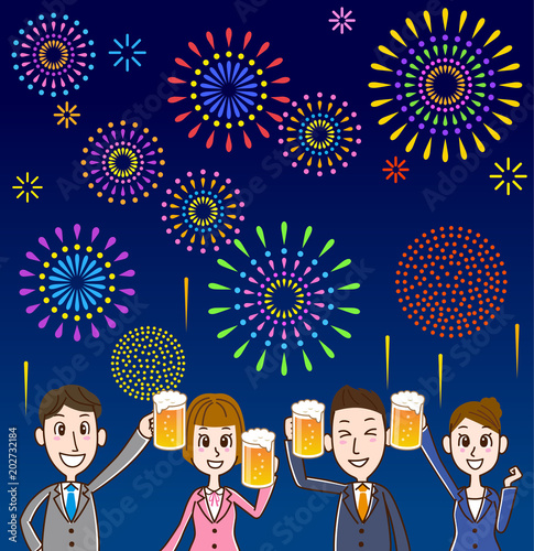 打ち上げ花火の中みんなで乾杯！