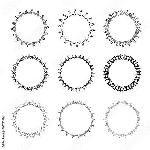 Set of round frame