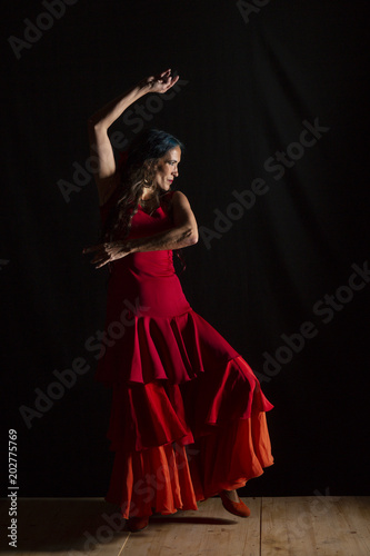 Bailaora flamenca en sesión de estudio