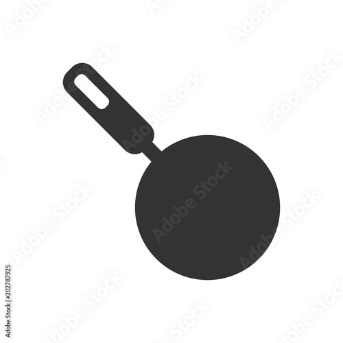 Frying pan icon in flat style. Cooking pan illustration on white isolated background. Skillet kitchen equipment business concept.