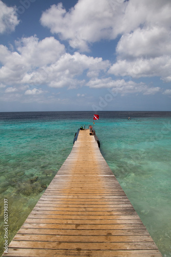 Wundersch  ner karibischer Strand auf Curacao  Niederl  ndische Antillen ABC-Inseln 