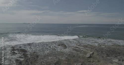 Drone footage in Bretagne - 4k - LOG - Boat - Birds - Atlantic Ocean - Morbihan - France